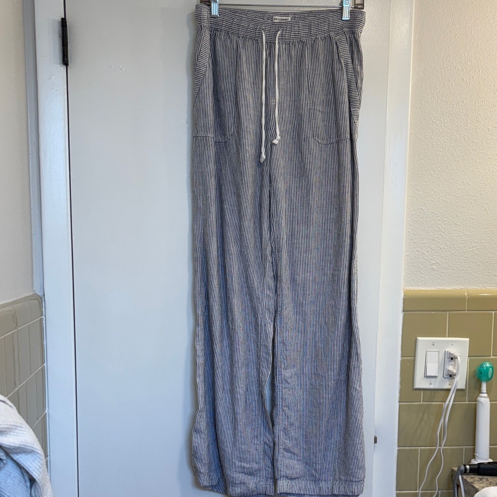 UO ARTISAN NY Striped Gray Drawstring Women’s Lounge Pants